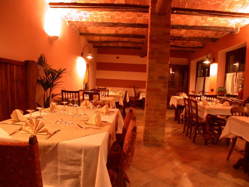 Hostal Cascina Caldera Cantarana Exterior foto