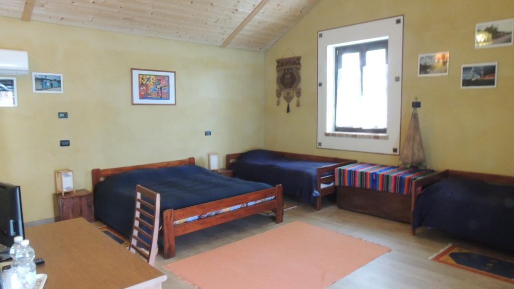 Hostal Cascina Caldera Cantarana Exterior foto